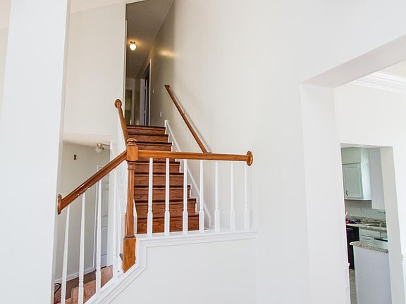 3rd image of 10357 Belmont Stakes Ct