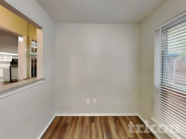 5506 Lordsburg Trl — Photo 13