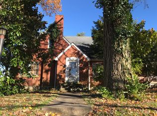 303 Cochran Rd, Lexington, KY 40502