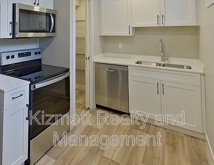 159th St NW #10923 — Photo 5