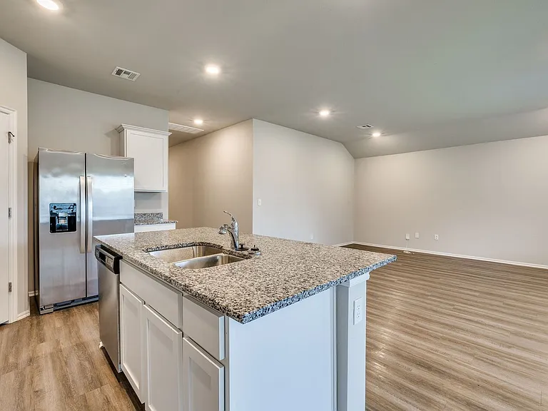 3102 Debbie Ln — Photo 37
