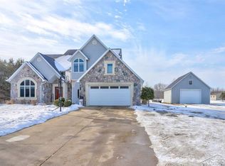 6105 Stroebel Rd, Saginaw, MI 48609