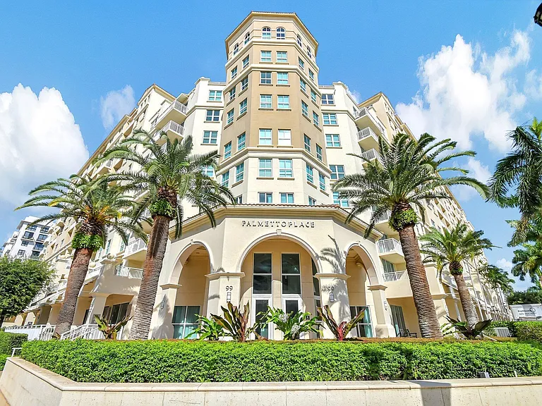 99 SE Mizner Blvd #823 — Photo 1