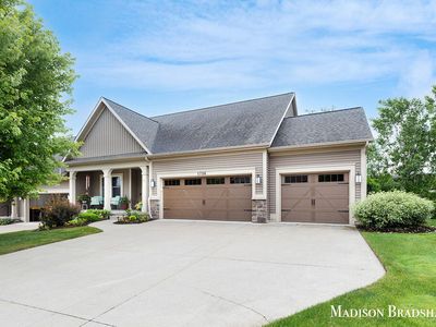 1728 N Brandon Ridge Dr NW, Grand Rapids, MI, 49544
