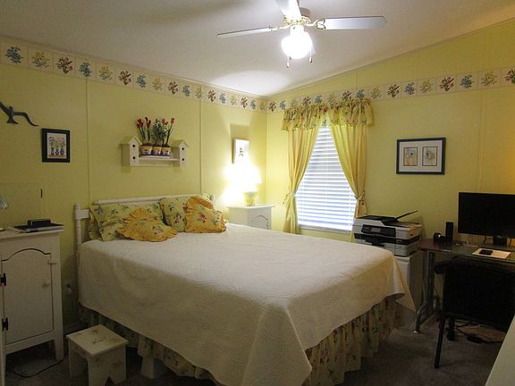 3rd image of 19536 Charleston Cir #32