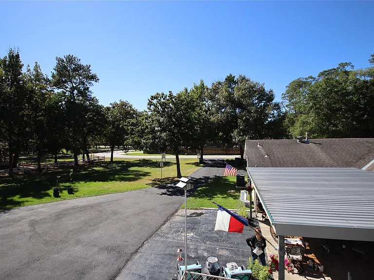 30208 E Geneva Dr — Photo 4