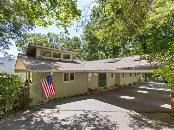 227 Beckonridge Trail, Sapphire, NC 28774