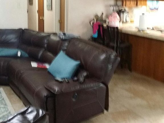 3rd image of 3313 Meadow Wood Ln