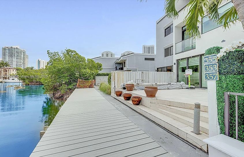 1st image of 357 Poinciana Dr #1112