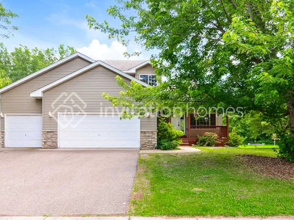 10235 Kali Ave NE, Albertville, MN 55301
