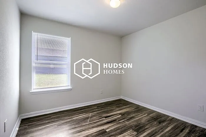 3509 Pickett St — Photo 8