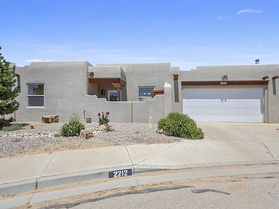 2nd image of 2212 Calle De Silverio SW