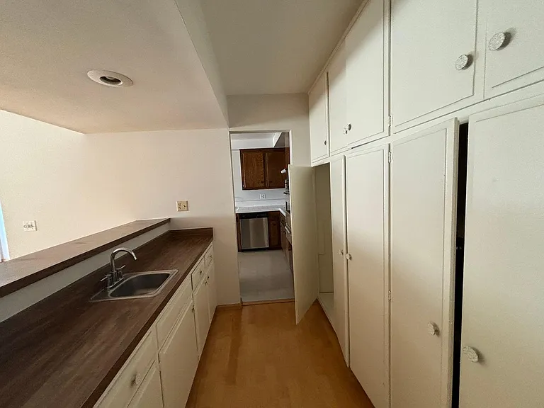 120 S Sierra Madre Blvd #302 — Photo 4