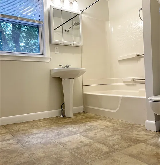 20 Boylston St #4 — Photo 10