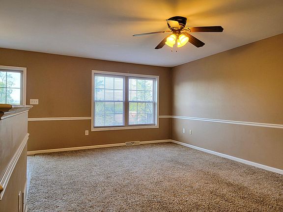 3rd image of 39 Granite Dr