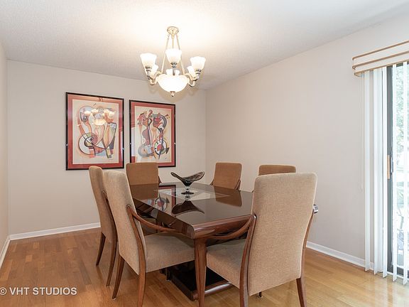 5th image of 237 Arrowwood Dr