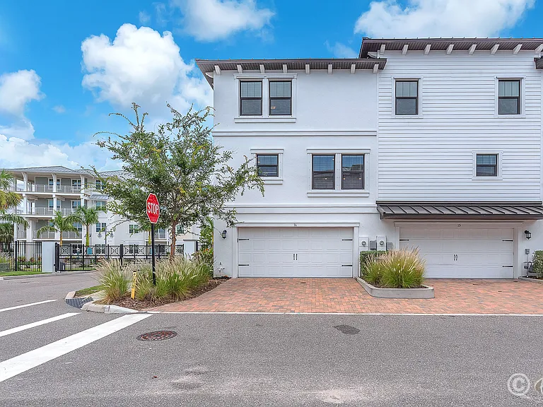 5351 Bridge St #16 — Photo 30