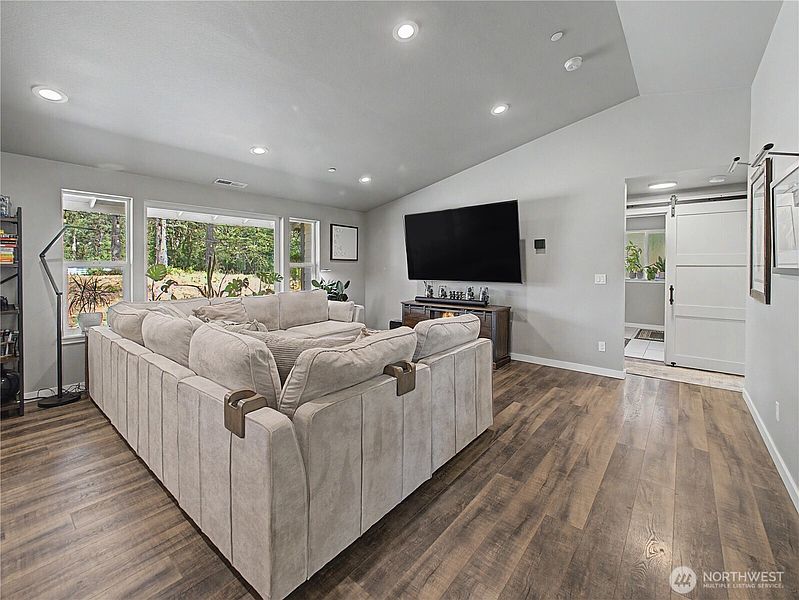 3rd image of 27011 173rd Street E