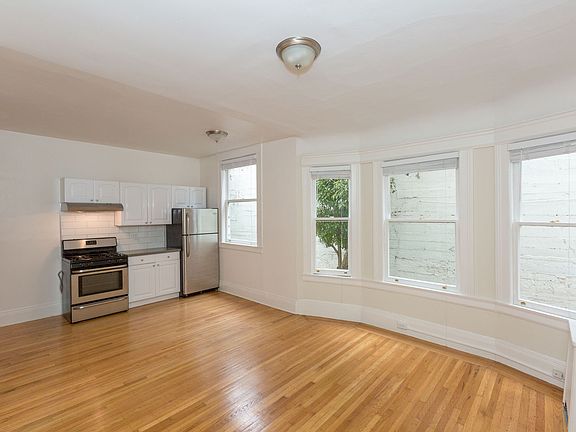 4th image of 1401 Jones St APT 208