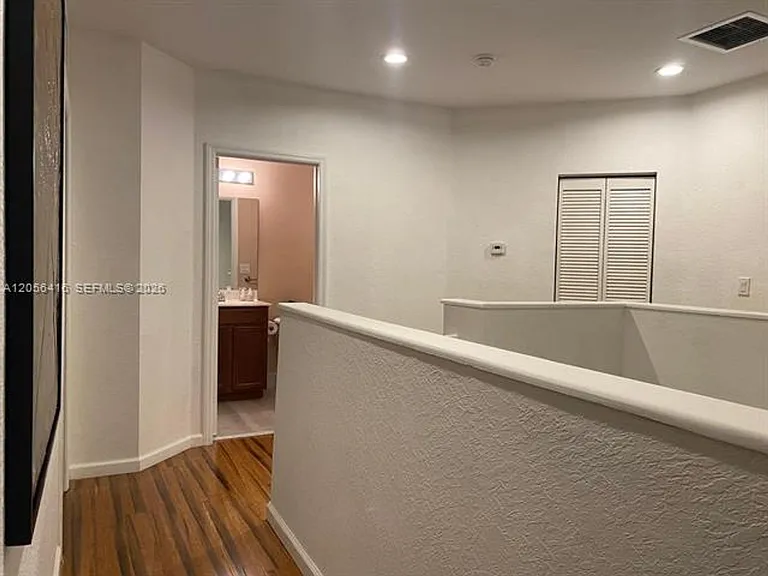 657 SE 31st Ave #657 — Photo 8
