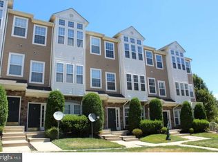 7 River Ln, Delanco, NJ 08075