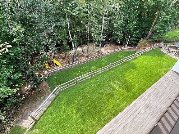5th image of 4989 Millwood Dr
