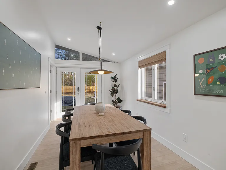 22182 Berg Rd — Photo 17