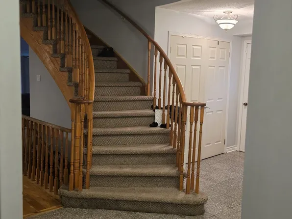 36 Beaumont Dr, Ajax, ON L1T 1P8
