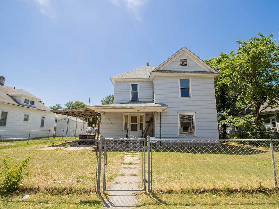 515 N Plum St, Hutchinson, KS 67501 Zillow