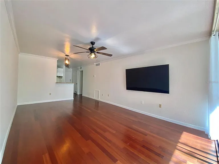 1100 Delaney Ave #F306 — Photo 19
