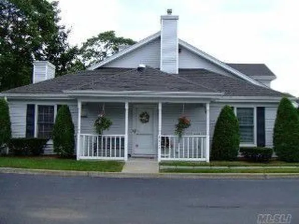 865 Church St Unit 1A, Bohemia, NY 11716