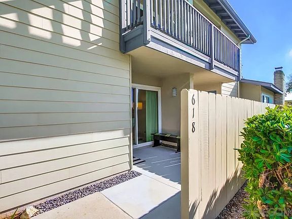 4th image of 618 E Solana Cir