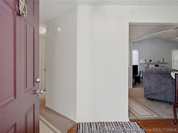5th image of 357 Waterdown Dr APT 9