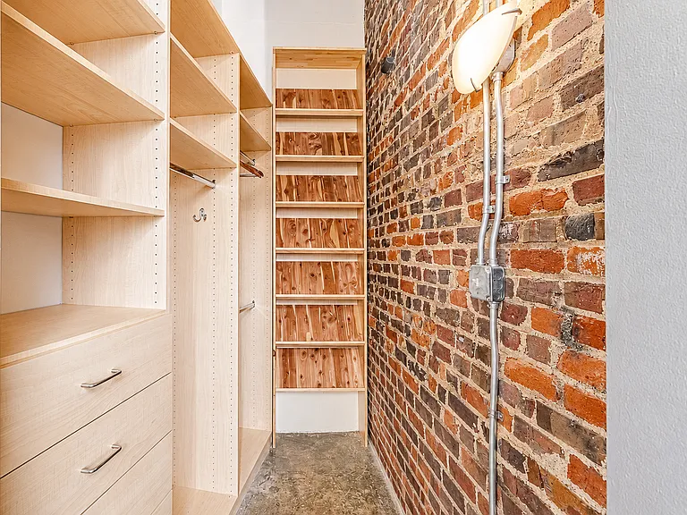 101 W Marshall St #49 — Photo 10