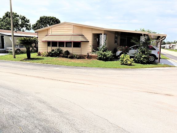 4th image of 728 Lake Larch Dr