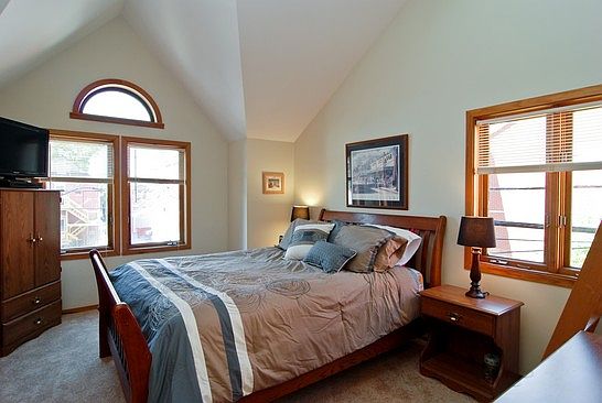 5th image of 1445 W Wrightwood Ave #B