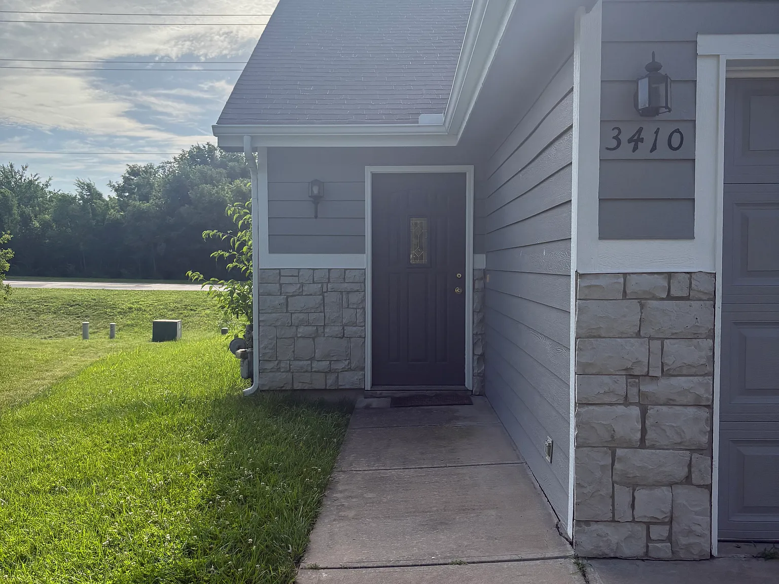 3 bed, 1650 sqft, $1,690 — Photo 2