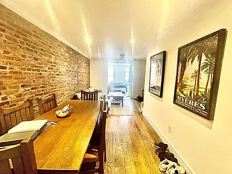 Rented by Century 21 Premier 