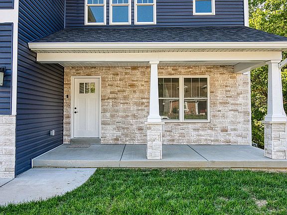 5th image of 379 Westglen Village Dr