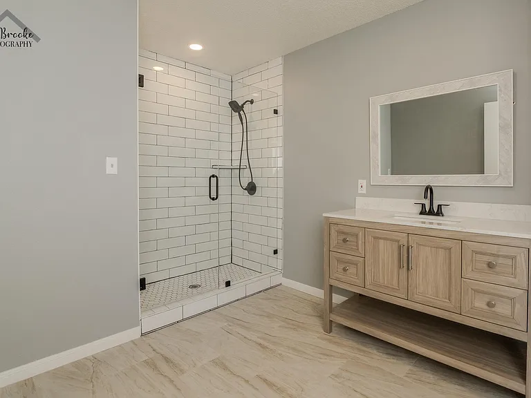 4611 Misty Valley E — Photo 28