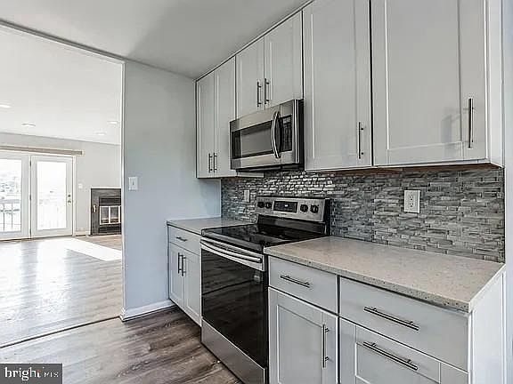 4th image of 7842 C St
