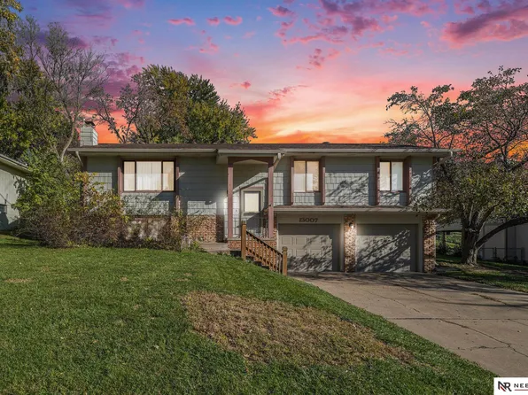 13007 S 35th St, Bellevue, NE 68123