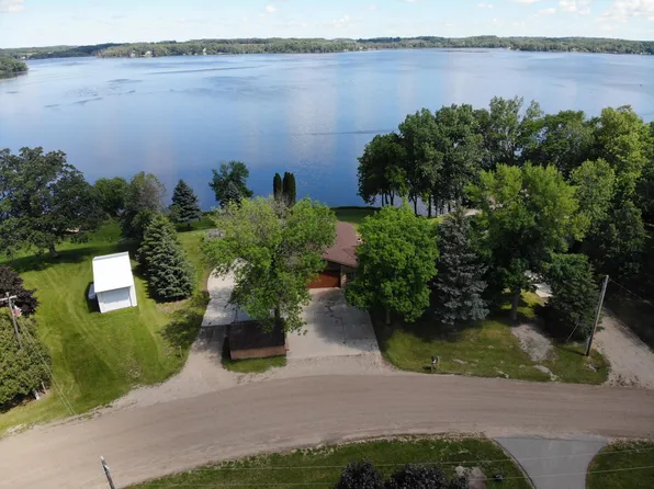 8855 Shields Lake Path, Faribault, MN 55021