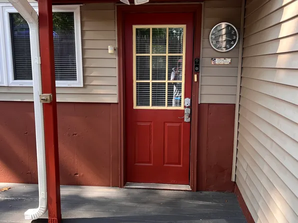 (undisclosed Address), Londonderry, NH 03053