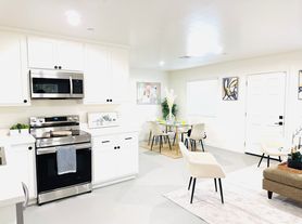 1133 W Mariposa Ave, Ridgecrest, CA