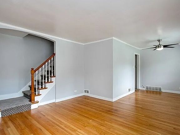 5th image of 7830 S South Shore Dr APT 2