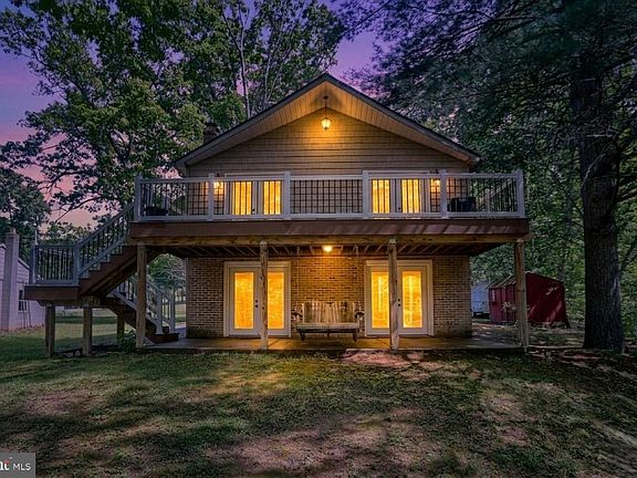 2nd image of 156 Lakeside Dr
