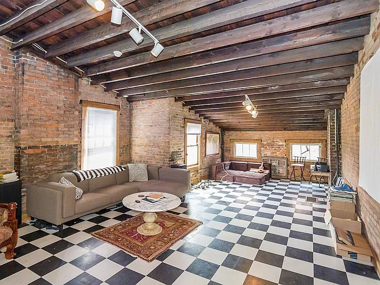 225 Orchard St — Photo 1