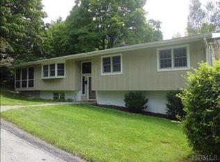 1211 Seymour Ln, Peekskill, NY 10566