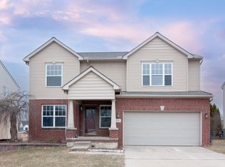 1716 Savannah Ln, Ypsilanti, MI